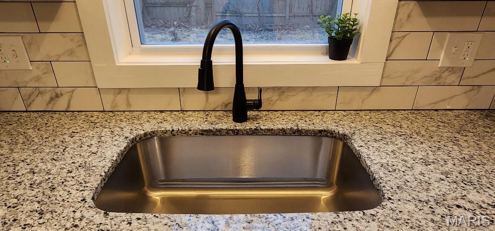 10724 Lacklink Road St. Louis, MO 63114 - Photo 10 of 47