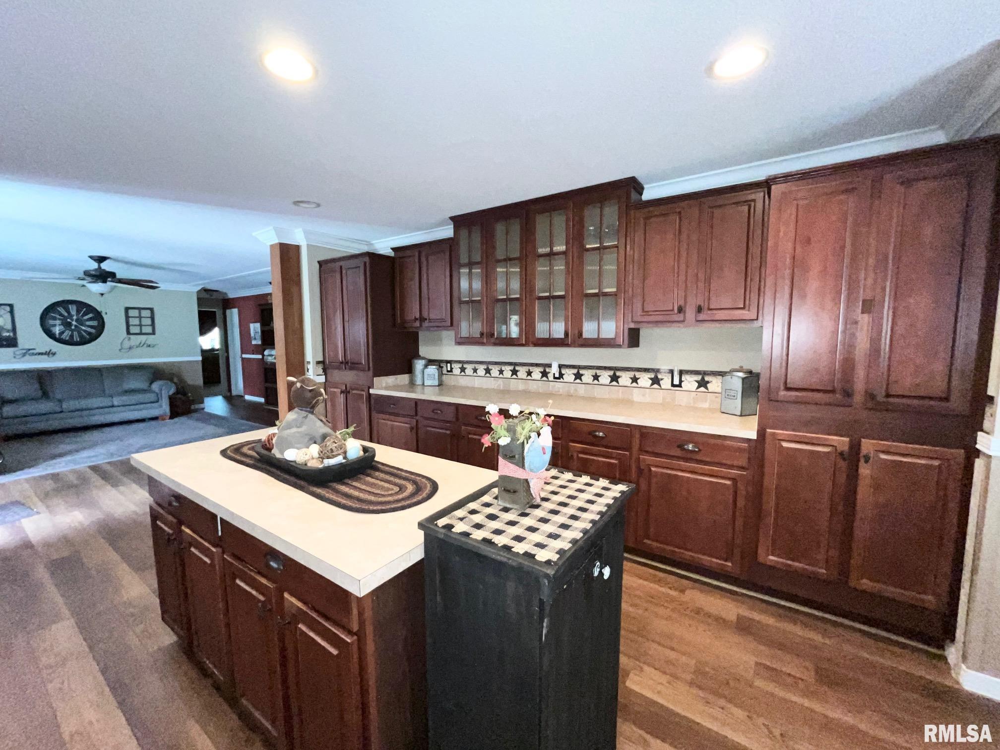 20 Hidden Creek Road Carbondale, IL 62903 - Photo 8 of 15 Gallery Image 8