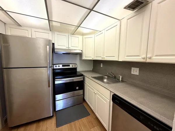$2,400 | 644 Northwest 13th Street, Unit 310, Boca Raton, FL 33486