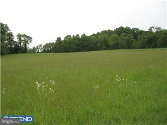 240 Reid Road Coatesville, PA 19320 - Photo 8 of 12 Gallery Image 8