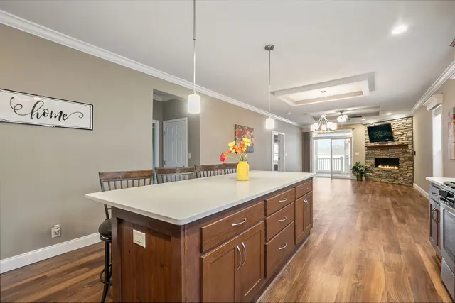 $325,000 | 1412 Scenic View, Grayslake, IL 60030