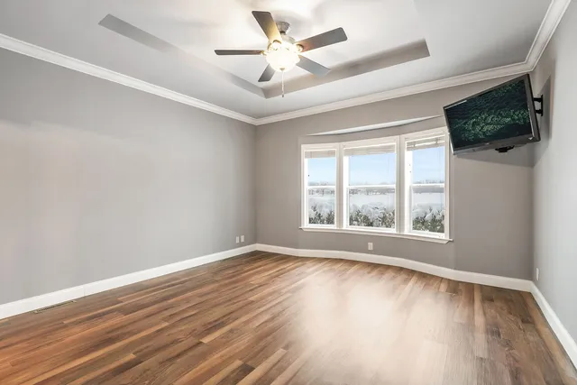 $325,000 | 1412 Scenic View, Grayslake, IL 60030