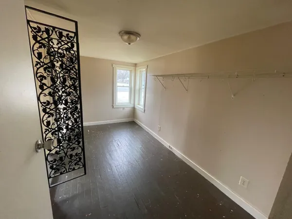 $249,000 | 5 North Eagle Street, New Buffalo, MI 49117