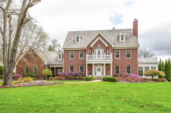 $1,995,000 | 5760 Churchill Lane, Libertyville, IL 60048