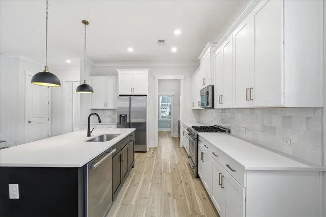 $672,000 | 467 Cool Bend Lane, Summerville, SC 29486