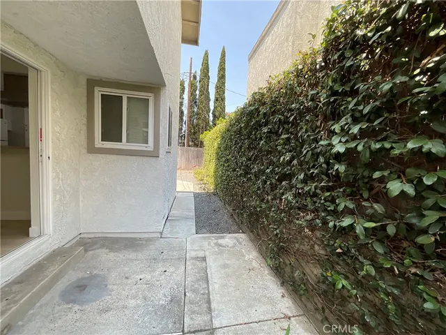 $4,295 | 2641 Santa Ana Avenue, Unit F, Costa Mesa, CA 92627