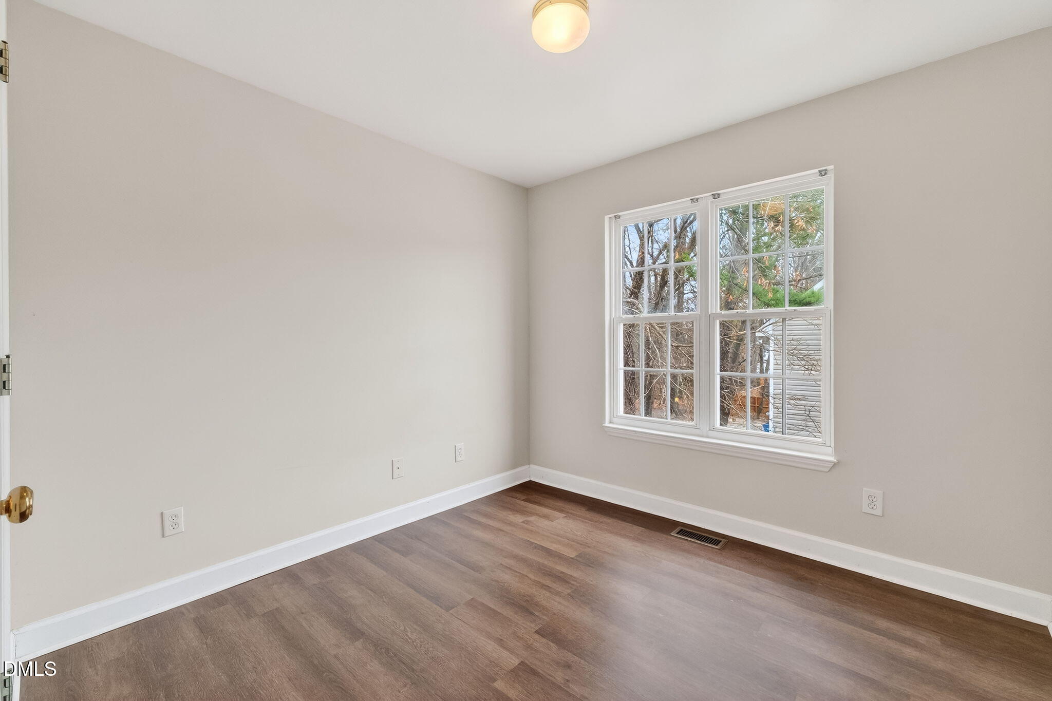 1237 Swingline Way Raleigh, NC 27610 - Photo 12 of 39 13-web-or-mls-DSC04213