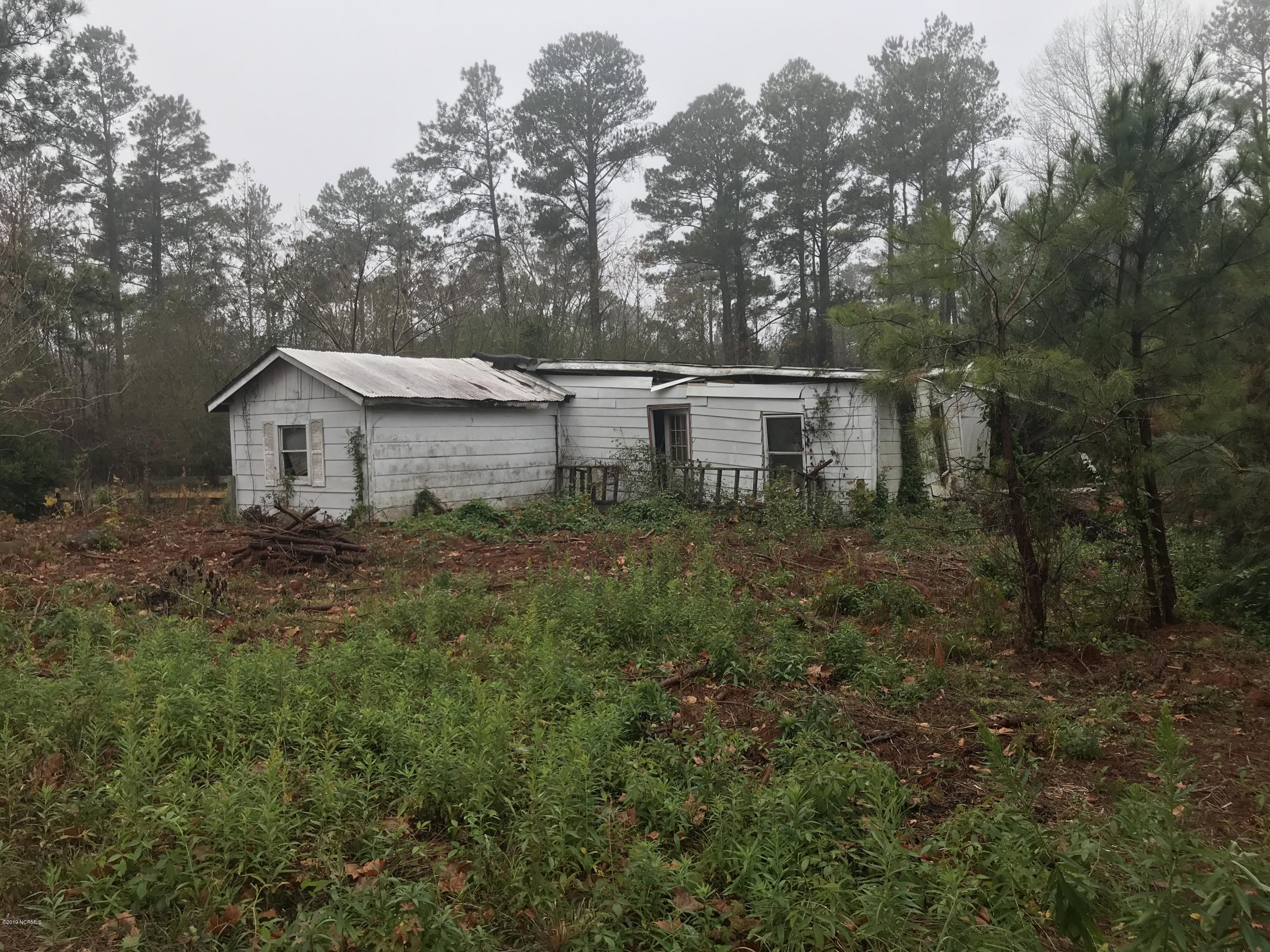 23046 Peacock Road Tabor City, NC 28463 - Photo 6 of 7 Shed 2