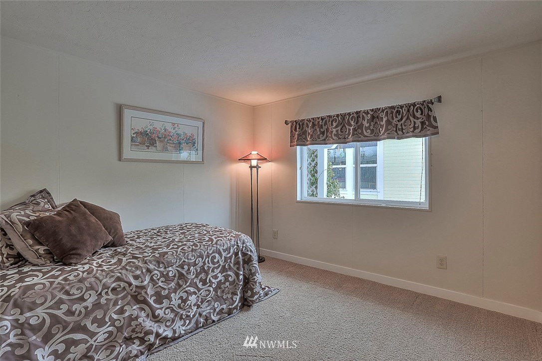 911 243rd Street Southwest Bothell, WA 98021 - Photo 16 of 25