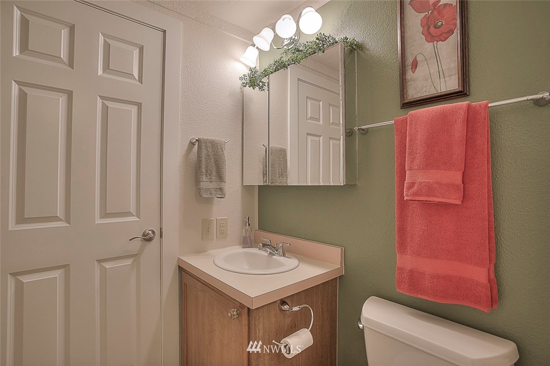 911 243rd Street Southwest Bothell, WA 98021 - Photo 17 of 25