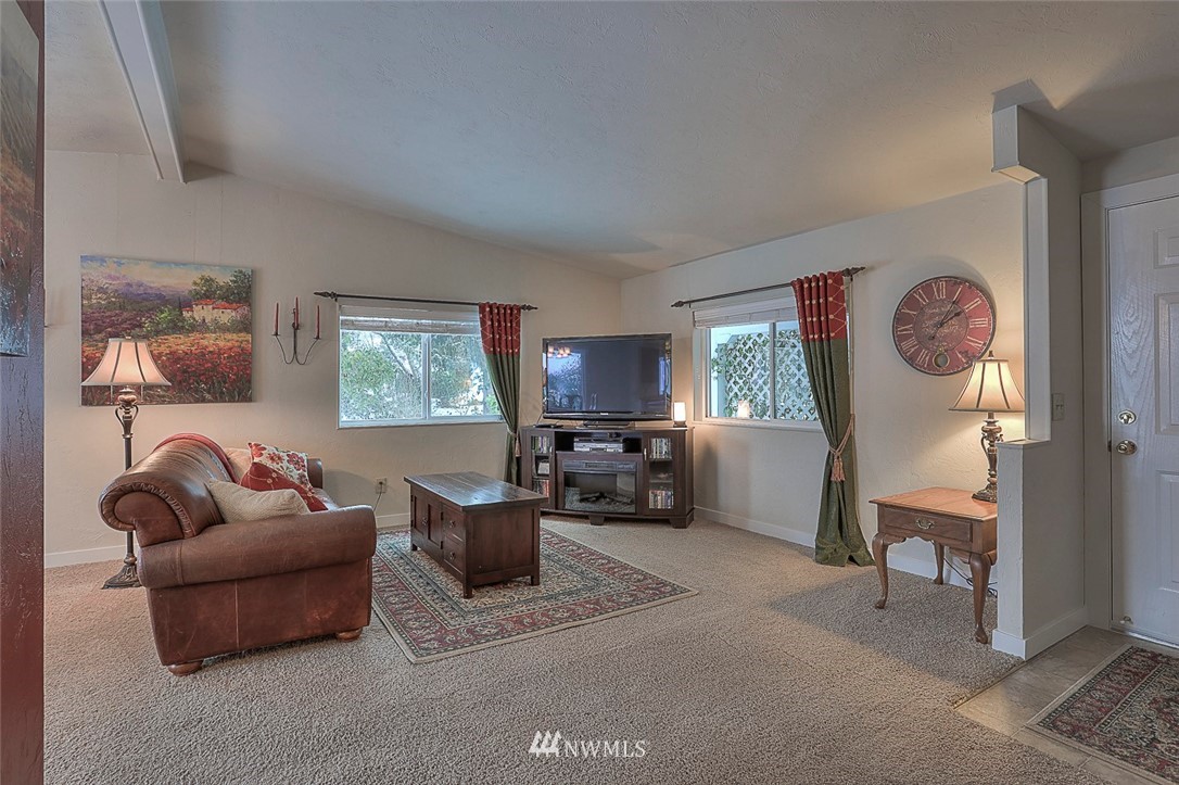 911 243rd Street Southwest Bothell, WA 98021 - Photo 6 of 25
