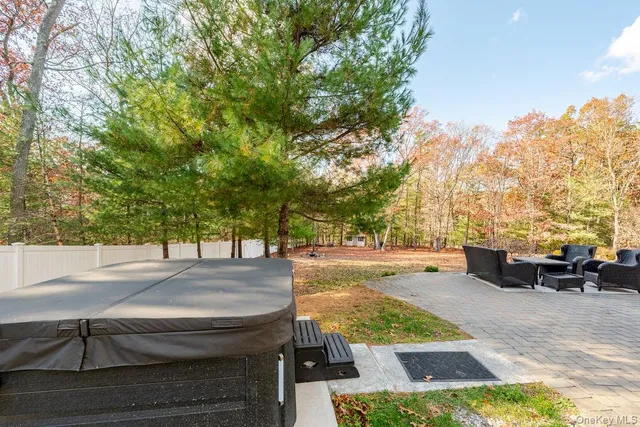 $949,999 | 1 Brittany Court, Ridge, NY 11961