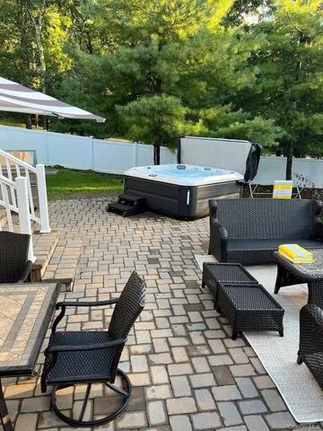 $949,999 | 1 Brittany Court, Ridge, NY 11961