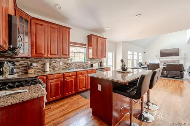 $949,999 | 1 Brittany Court, Ridge, NY 11961