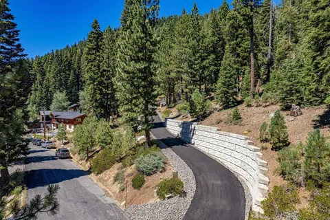 $3,000,000 | 1060 Sandy Way, Olympic Valley, CA 96146