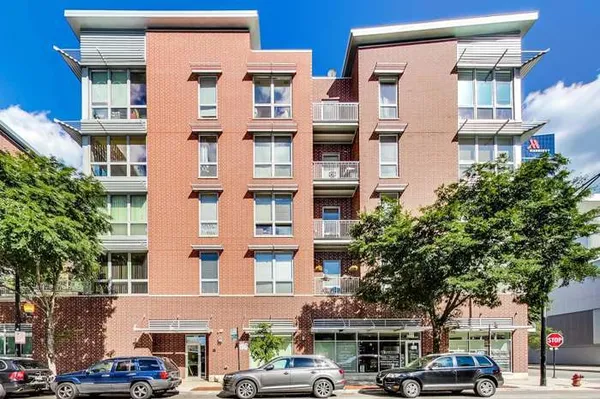 $419,000 | 2035 South Indiana Avenue, Unit 410, Chicago, IL 60616