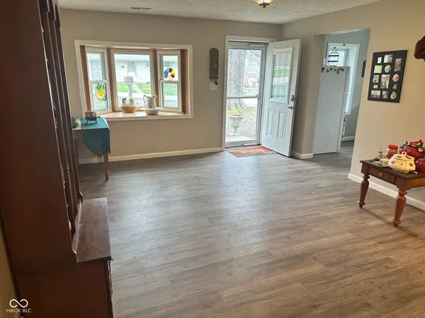 $249,900 | 767 Laymon Avenue, Spencer, IN 47460