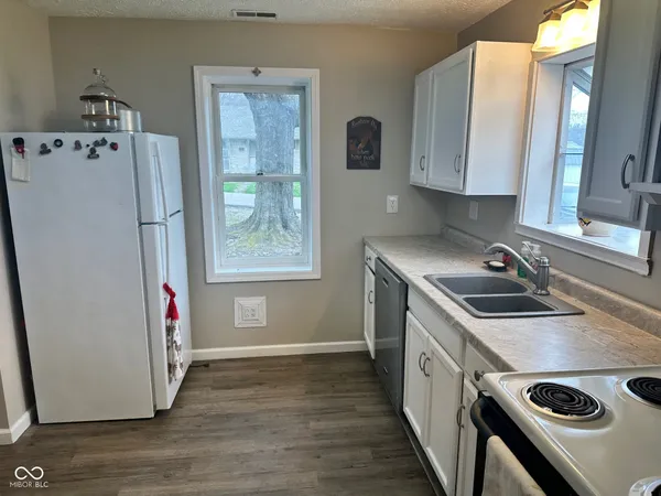 $249,900 | 767 Laymon Avenue, Spencer, IN 47460