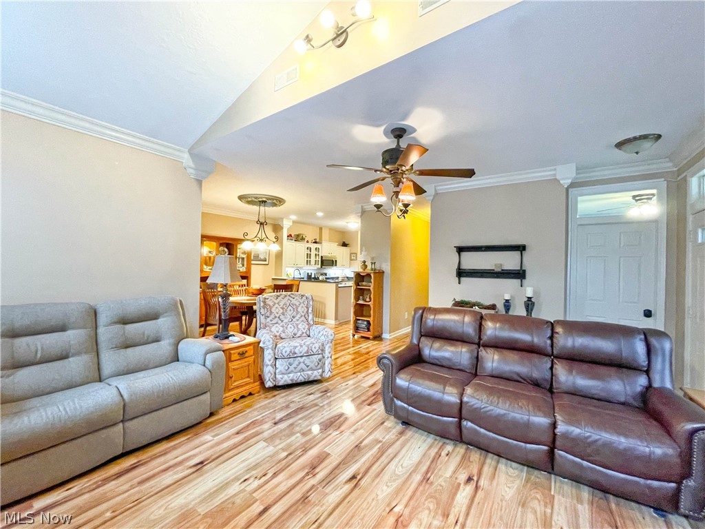 5645 Clingan Road, Unit 1A Struthers, OH 44471 - Photo 8 of 32 Gallery Image 8