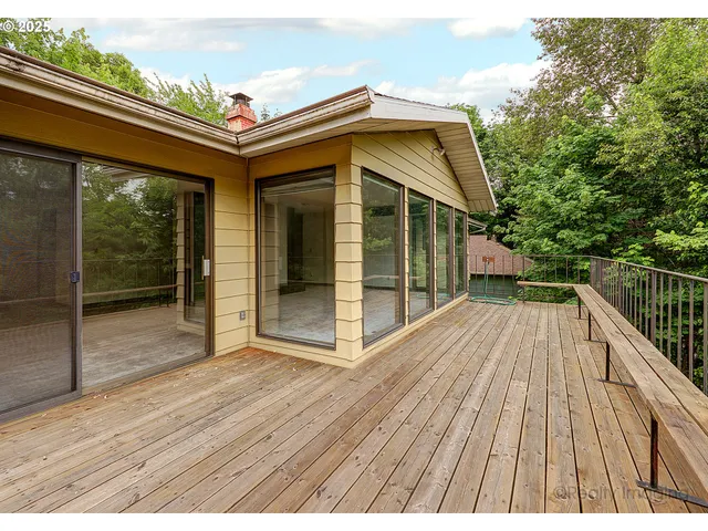 $589,900 | 6902 Southwest 2nd Avenue, Portland, OR 97219