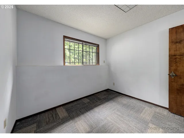 $589,900 | 6902 Southwest 2nd Avenue, Portland, OR 97219