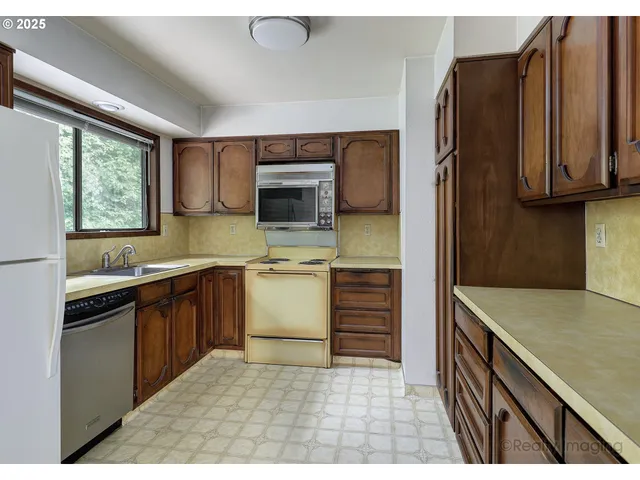 $589,900 | 6902 Southwest 2nd Avenue, Portland, OR 97219