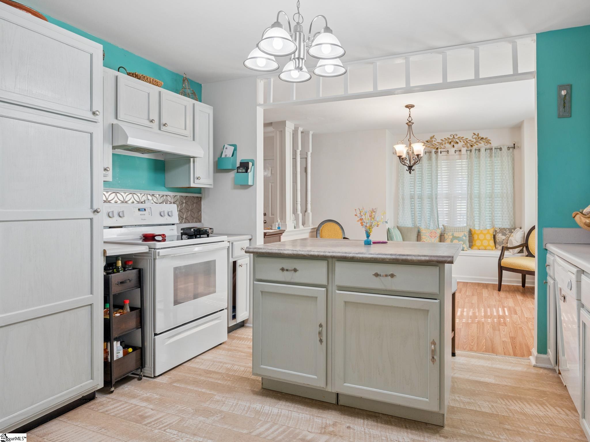 134 Aisha Street Greenville, SC 29607 - Photo 8 of 17