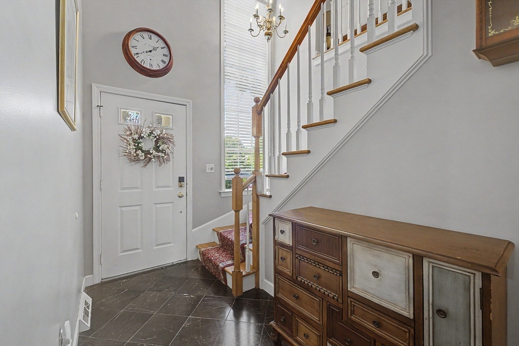 16 Hickory Hill, Unit 16 West Springfield, MA 01089 - Photo 4 of 42