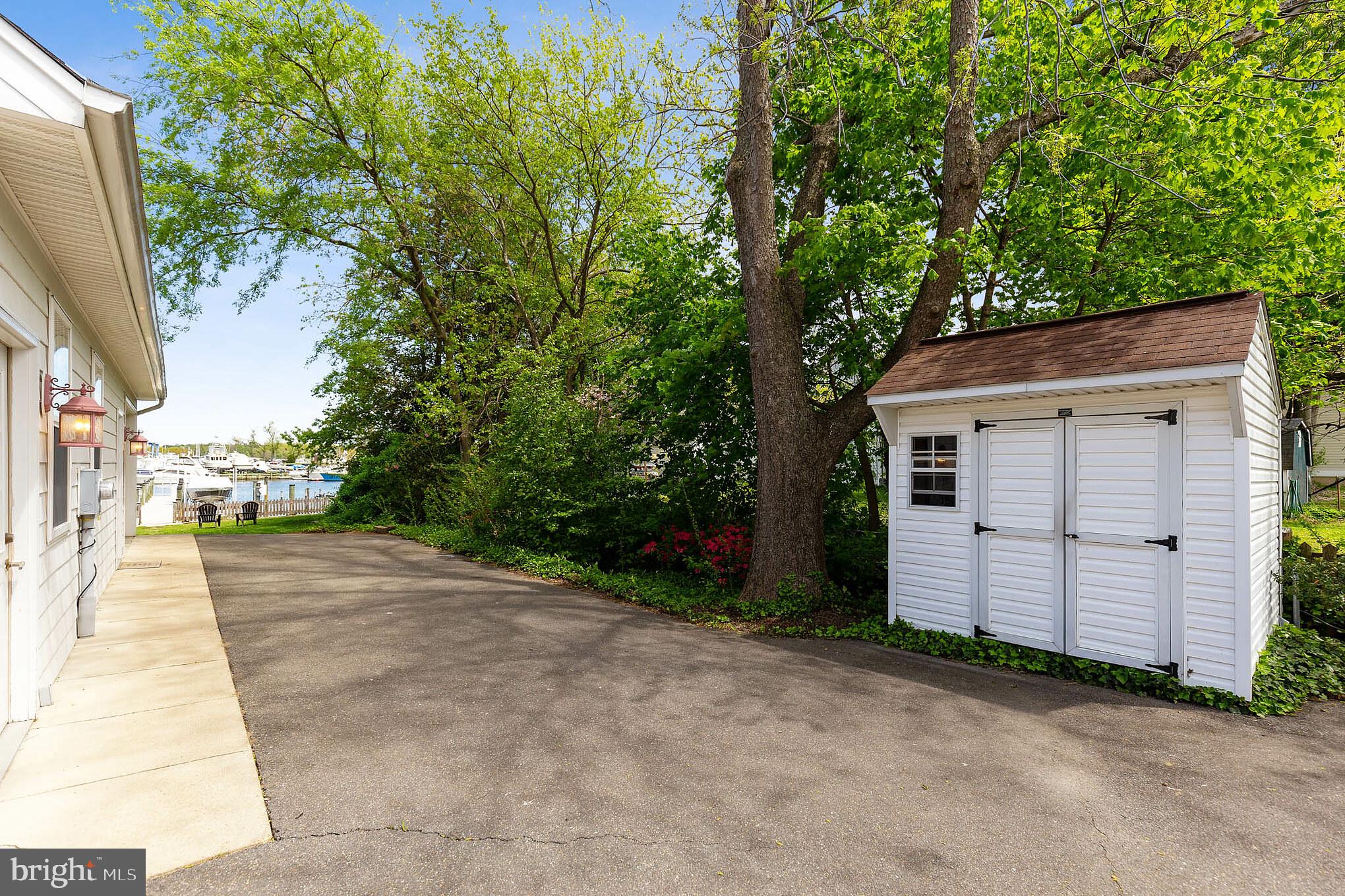 14510 South Solomons Island Road South Solomons, MD 20688 - Photo 26 of 31 Ample parking space