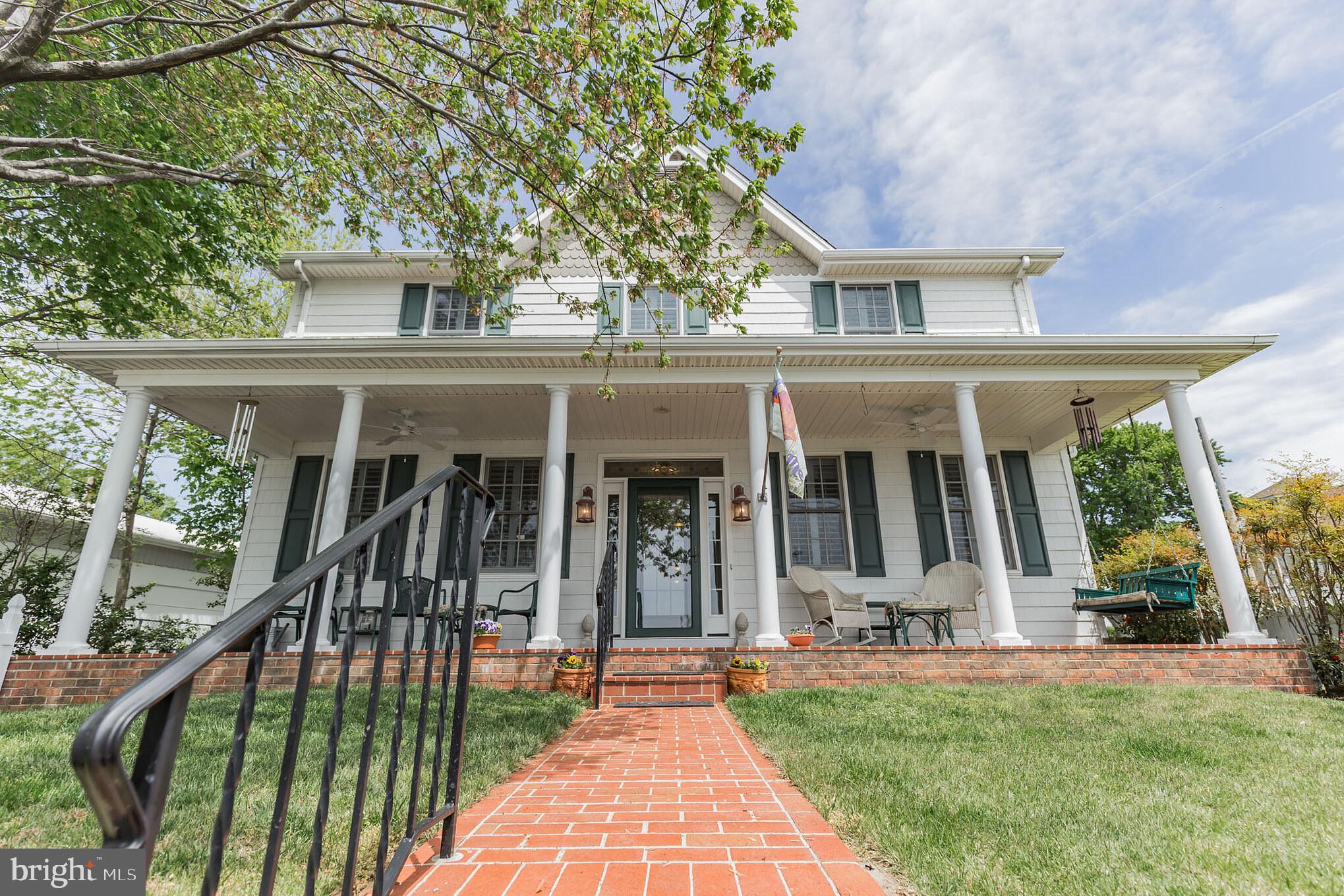 14510 South Solomons Island Road South Solomons, MD 20688 - Photo 5 of 31 Walking distance to everything on the island!