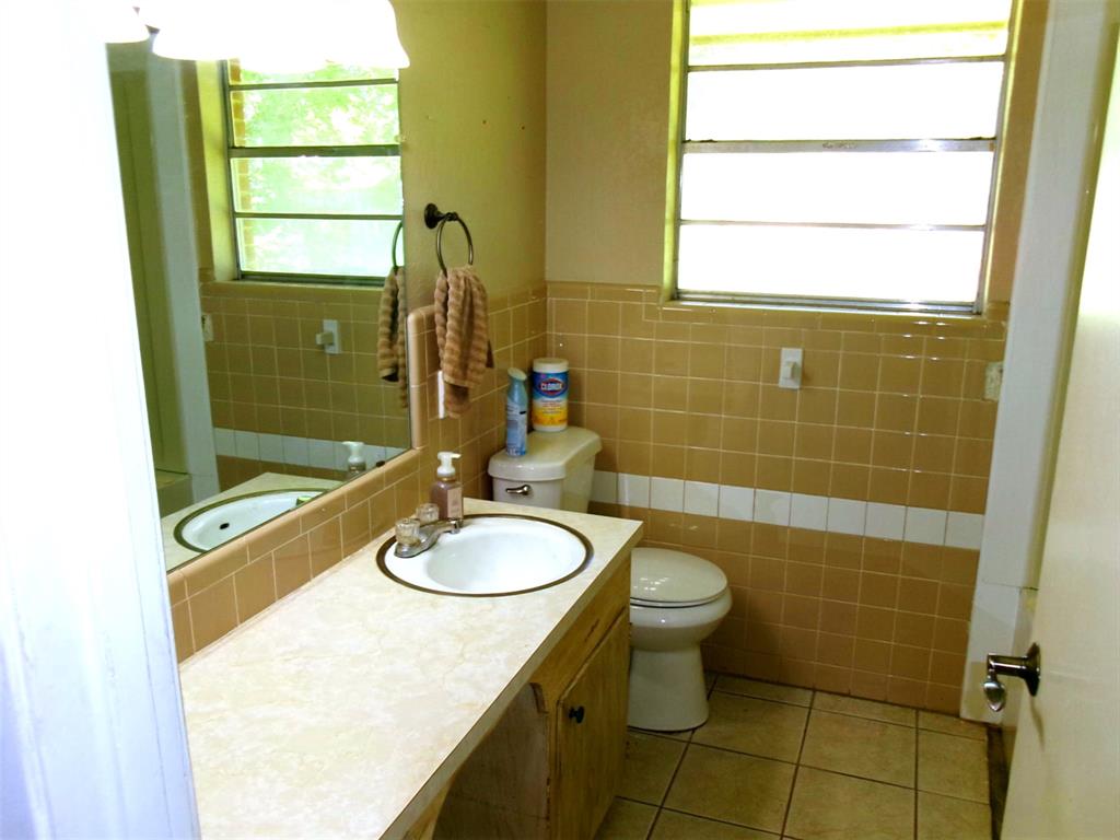 200 West Spencer Street Bangs, TX 76823 - Photo 13 of 19