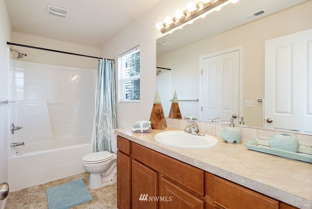 3018 183rd Place Southeast Bothell, WA 98012 - Photo 13 of 25 Gallery Image 13
