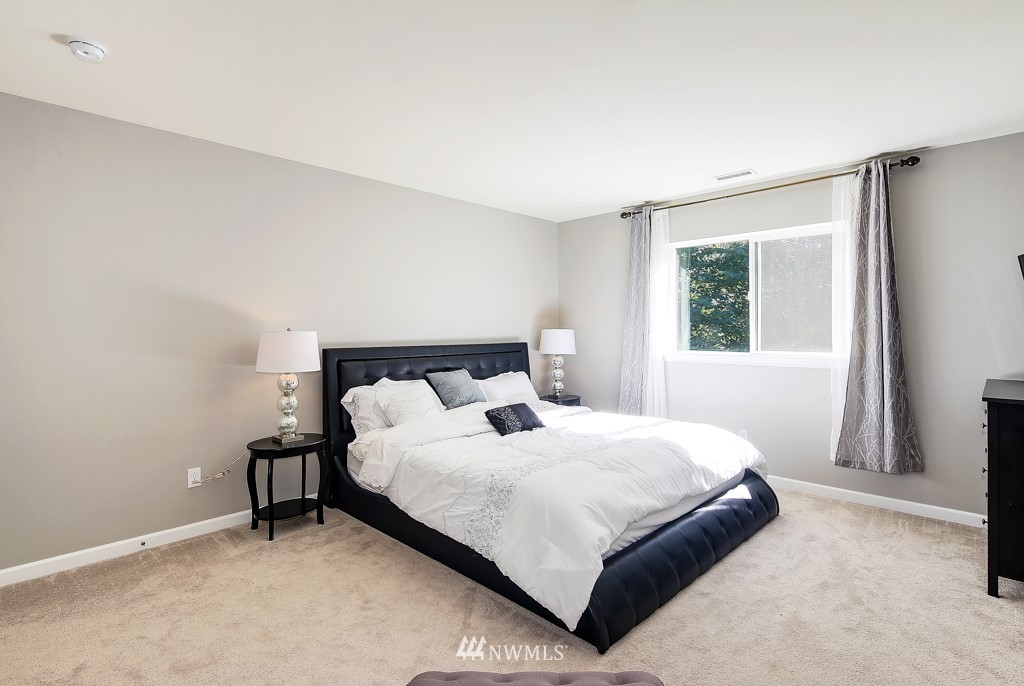 3018 183rd Place Southeast Bothell, WA 98012 - Photo 9 of 25 Gallery Image 9