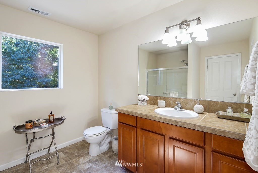 3018 183rd Place Southeast Bothell, WA 98012 - Photo 10 of 25 Gallery Image 10