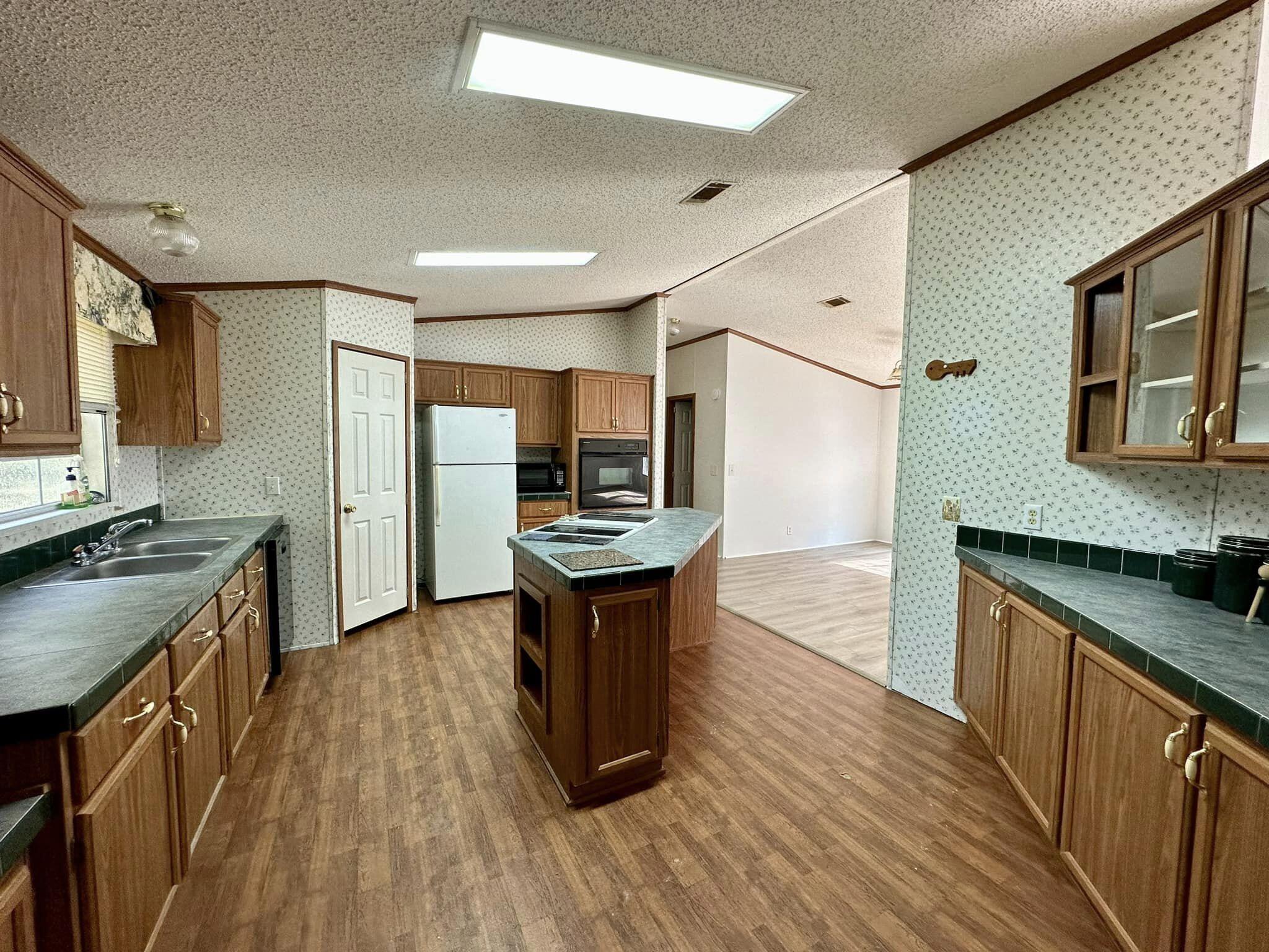 456 Corbin Gainey Road DeFuniak Springs, FL 32435 - Photo 7 of 15 359837310_10227119288505250_500888698940
