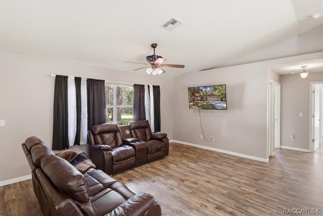 3220 East Rogers Inverness, FL 34453 - Photo 6 of 23