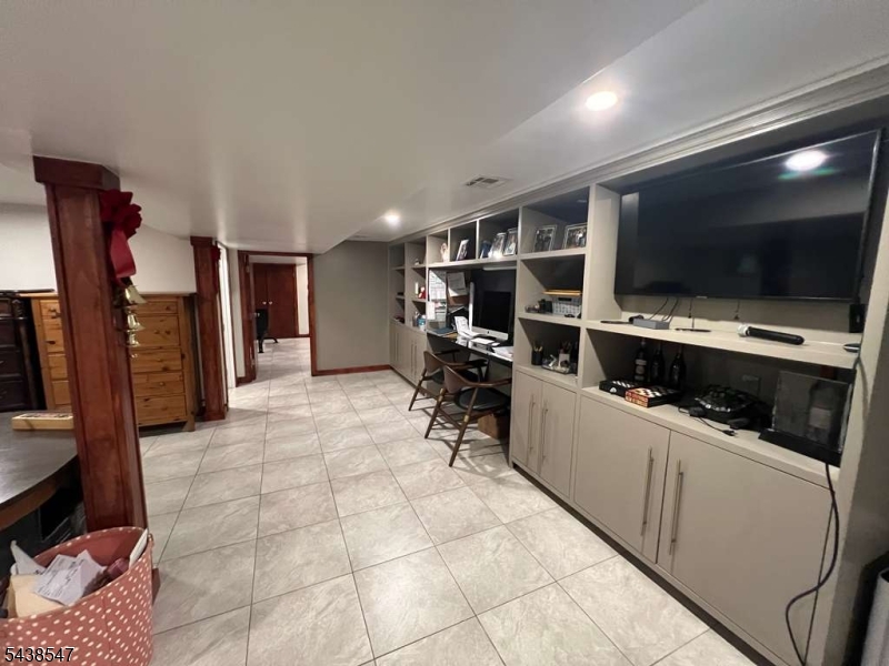 736 Pennington Street Elizabeth, NJ 07202 - Photo 26 of 31