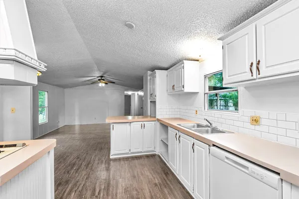 $1,950 | 19339 Forest Ln Circle, New Caney, TX 77357