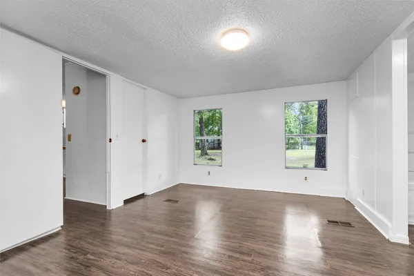 $1,950 | 19339 Forest Ln Circle, New Caney, TX 77357