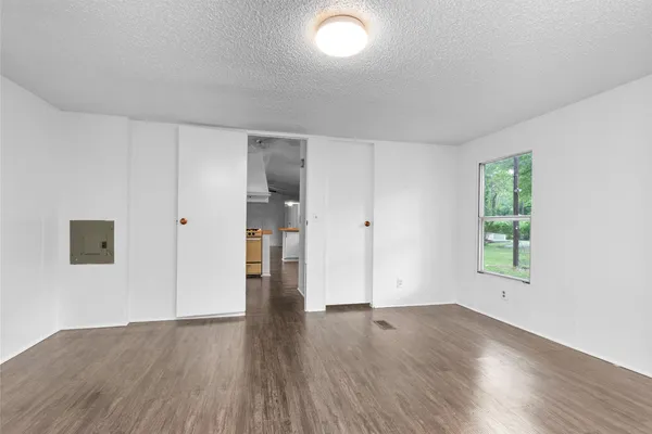 $1,950 | 19339 Forest Ln Circle, New Caney, TX 77357