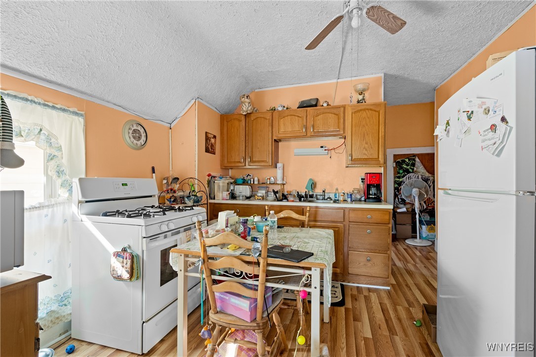 428 Normal Avenue Buffalo, NY 14213 - Photo 18 of 34 unit 2