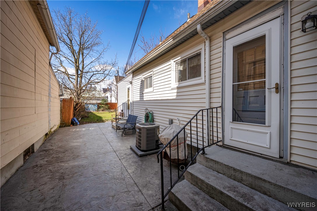428 Normal Avenue Buffalo, NY 14213 - Photo 21 of 34