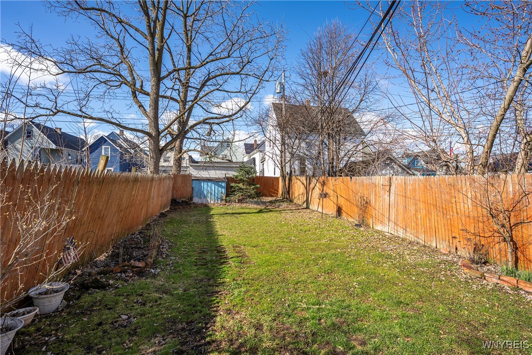 428 Normal Avenue Buffalo, NY 14213 - Photo 25 of 34