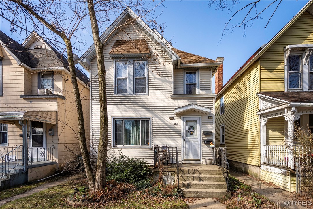 428 Normal Avenue Buffalo, NY 14213 - Photo 3 of 34