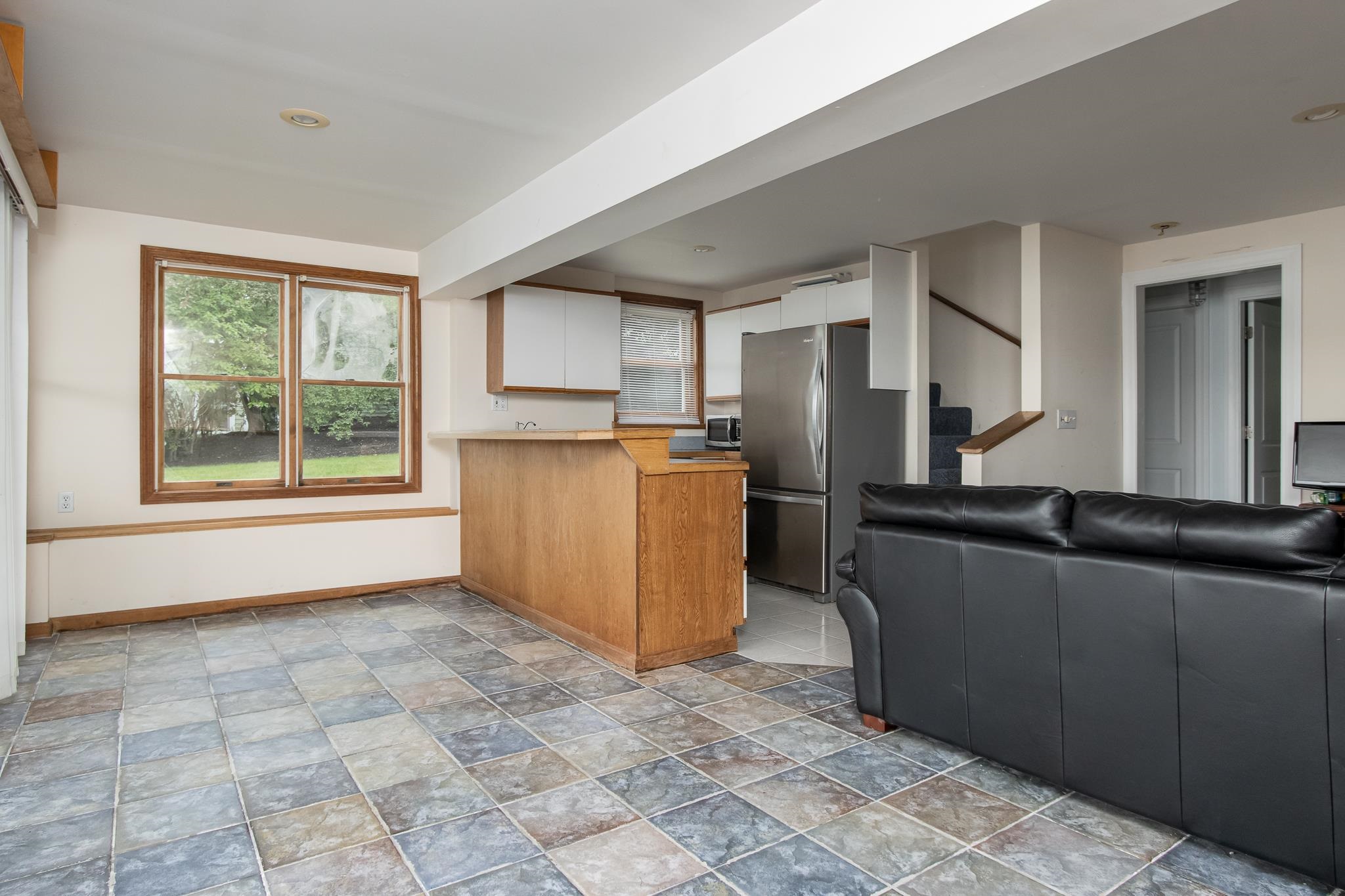 57 Conleys Grove Road Derry, NH 03038 - Photo 11 of 36