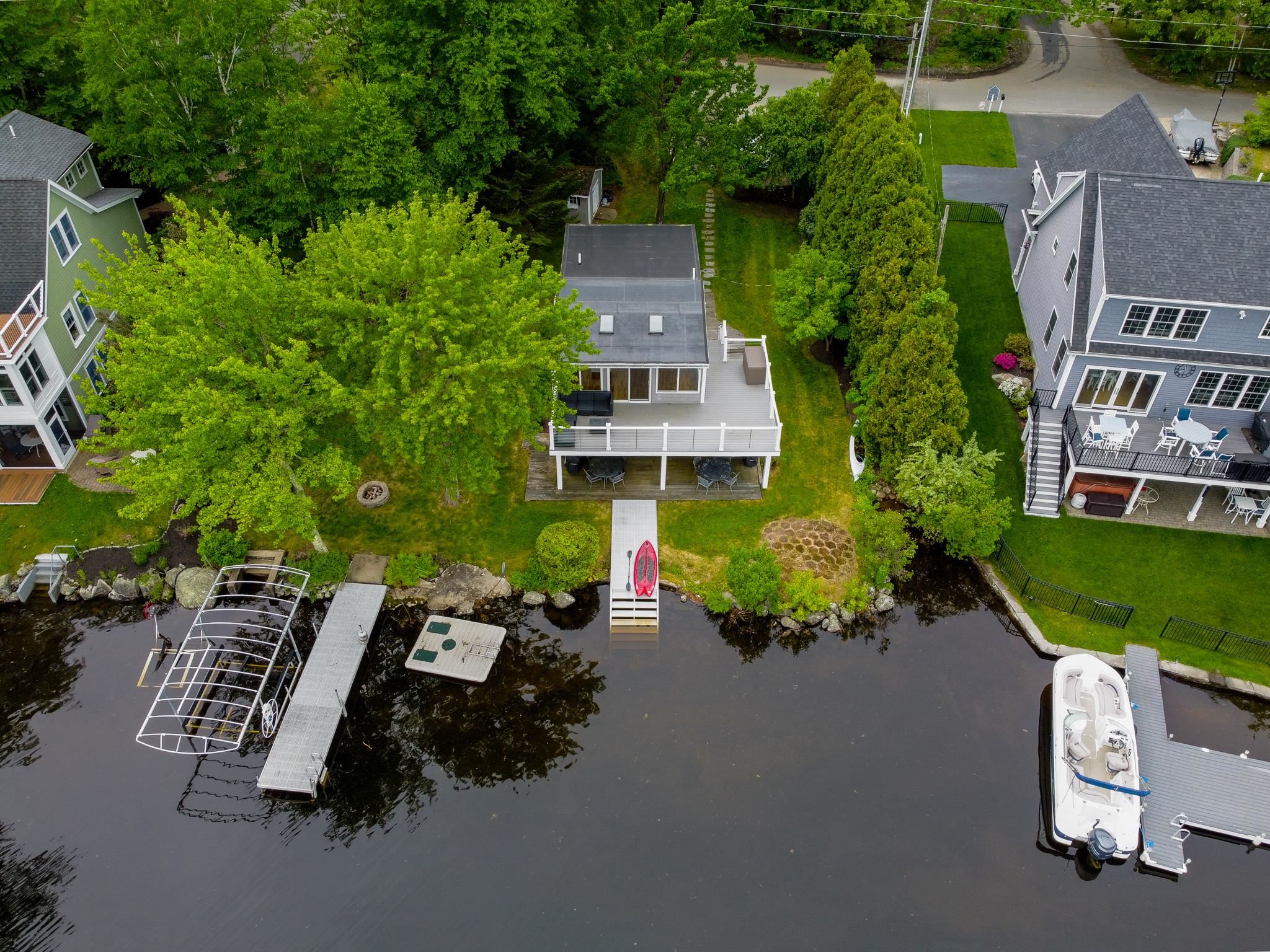 57 Conleys Grove Road Derry, NH 03038 - Photo 23 of 36
