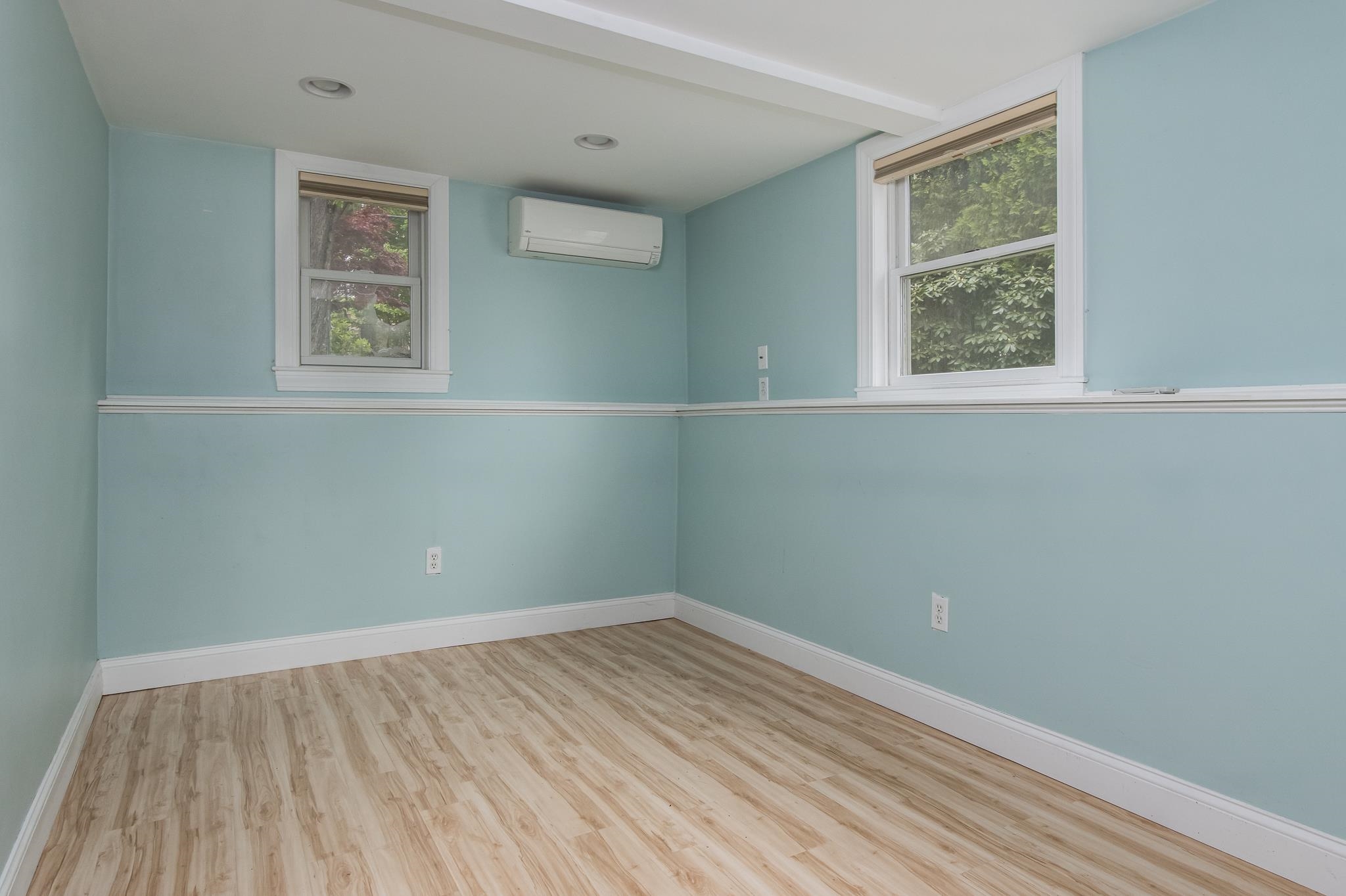 57 Conleys Grove Road Derry, NH 03038 - Photo 26 of 36