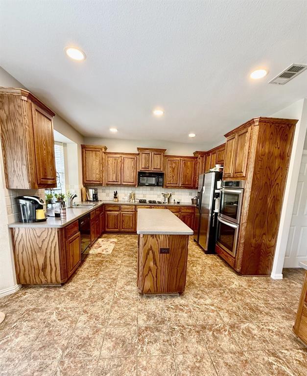 25 Ridgewood Drive Trophy Club, TX 76262 - Photo 9 of 38 Gallery Image 9