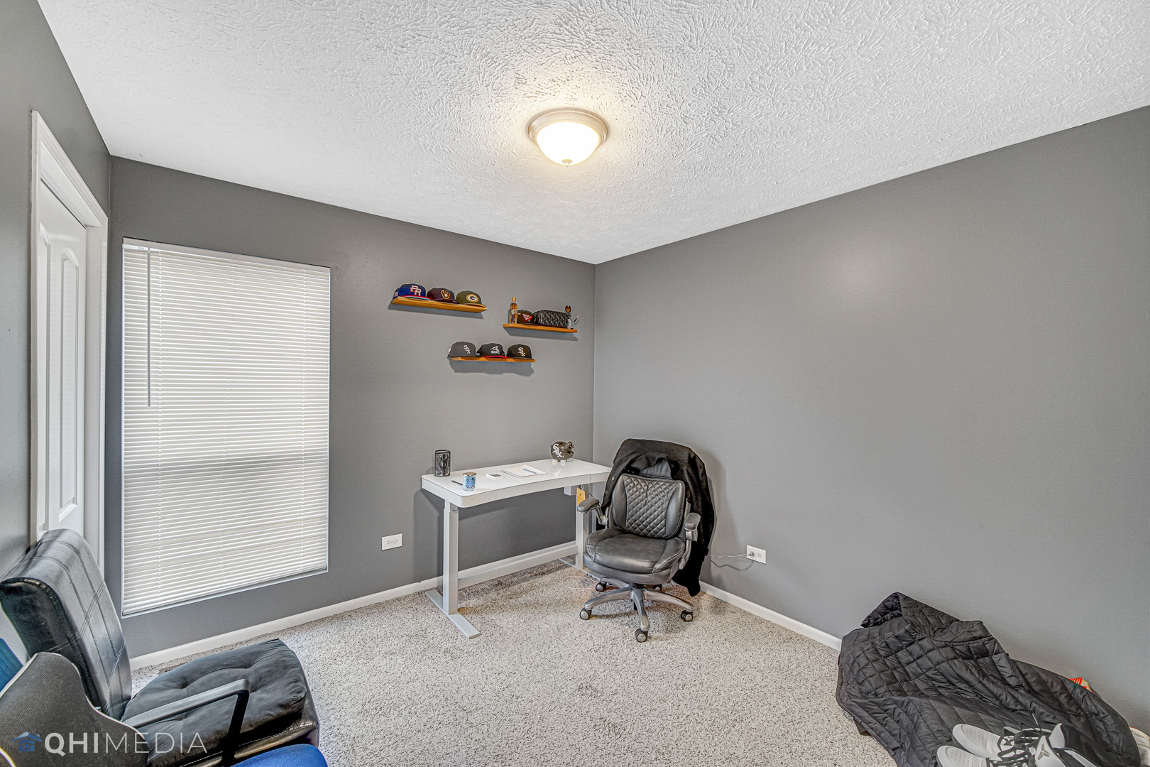 3208 Old Castle Road Joliet, IL 60431 - Photo 9 of 19 a view of workspace with a window