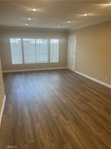 $2,300 | 1915 South Orange Drive, Los Angeles, CA 90016